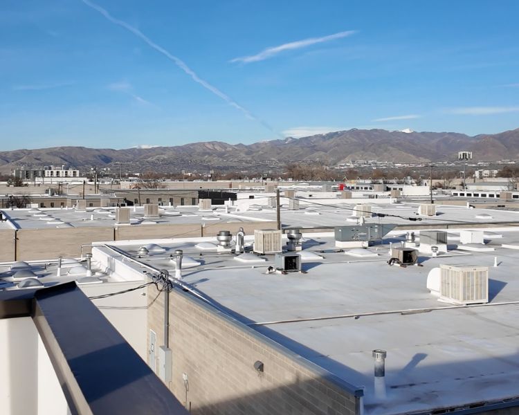 modern-roofing-in-utah